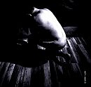 Kneeling, foto 800x773, 2 reacties, 6 stemmen