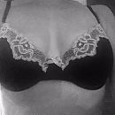 Lingerie in B/W, foto 640x640, 14 reacties, 39 stemmen