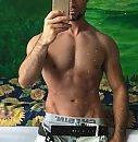 Me, foto 2174x2209, 1 reacties, 2 stemmen