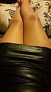 Pretty legs.. leather skirt.., foto 1836x3264, 2 reacties, 32 stemmen