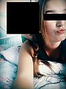 Stoeien in haar bed, foto 1072x1440, 2 reacties, 20 stemmen