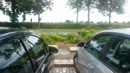 Tussen twee auto's., film 00:00:00, 17 reacties, 190 stemmen