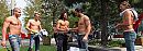 Weet iemand, foto 925x343, 4 reacties, 13 stemmen