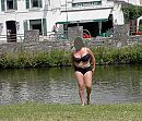 in bikini na t zwemmen, foto 967x829, 20 reacties, 137 stemmen