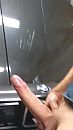 stijf in de garage, foto 720x1280, 1 reacties, 12 stemmen