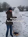 Buiten met de sneewpop, foto 480x640, 40 reacties, 68 stemmen