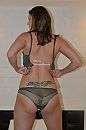 Donker groene lingerie, foto 1080x1620, 4 reacties, 23 stemmen