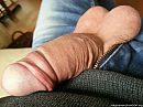 Half hard en hangende ballen, foto 800x600, 20 reacties, 74 stemmen