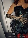 In het zwart, foto 959x1280, 8 reacties, 47 stemmen