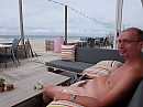 Lekker bloot op een terrasje 1, foto 4000x3000, 5 reacties, 27 stemmen