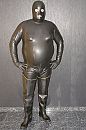 geil in rubber, foto 2048x3072, 2 reacties, 10 stemmen