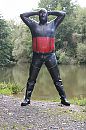geil in rubber, foto 2666x4000, 1 reacties, 8 stemmen