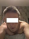 lekker op bed, foto 1224x1632, 1 reacties, 3 stemmen