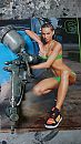 spuit-foto, foto 1798x3196, 1 reacties, 10 stemmen