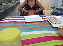Buiten eten, foto 2052x1532, 3 reacties, 18 stemmen
