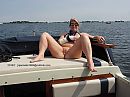Jojanneke zit weer lekker, foto 2856x2142, 37 reacties, 329 stemmen