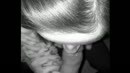 Julie pijpt, film 00:00:10, 28 reacties, 199 stemmen