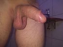 Mijn pik, foto 4000x3000, 5 reacties, 21 stemmen