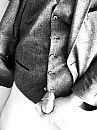 Partly dressed, foto 1539x2048, 1 reacties, 4 stemmen