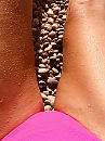 Pebbles on the beach, foto 1536x2048, 2 reacties, 18 stemmen
