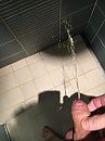 Piss, foto 3000x4000, 3 reacties, 6 stemmen