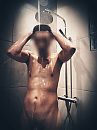 Shower, foto 1200x1600, 0 reacties, 2 stemmen