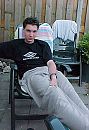 ik in de achtertuin, foto 443x640, 2 reacties, 13 stemmen