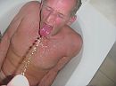 pisfoto, foto 1280x960, 18 reacties, 52 stemmen