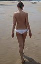 wandeling over het strand, foto 456x711, 14 reacties, 76 stemmen