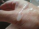 zaad sperma op hand, foto 4000x3000, 5 reacties, 16 stemmen