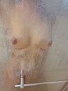 Douchen, foto 972x1296, 5 reacties, 19 stemmen