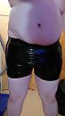 Eerste latex shorts gekocht, foto 2250x4000, 4 reacties, 10 stemmen