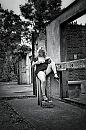 Exited, foto 853x1280, 6 reacties, 50 stemmen