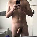 Ik, foto 1000x1000, 129 reacties, 251 stemmen