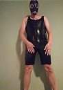 In full rubber gear, foto 2115x2962, 2 reacties, 10 stemmen