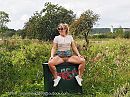 Jojanneke op de kast, foto 3652x2739, 45 reacties, 306 stemmen