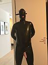 Klaar voor latex actie, foto 1536x2048, 0 reacties, 13 stemmen