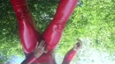 Latex buiten masturbatie, film 00:00:25, 5 reacties, 20 stemmen