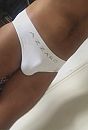 Met of zonder slip?, foto 707x1034, 3 reacties, 8 stemmen