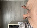 Naakt voor het slaapkamerraam, foto 640x480, 2 reacties, 3 stemmen