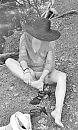 Open schoenen en zandpad....., foto 1215x2018, 1 reacties, 21 stemmen