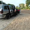 Parkeerplaatssex, foto 2832x2832, 8 reacties, 95 stemmen