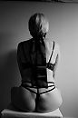 Pose, foto 2666x4000, 26 reacties, 117 stemmen