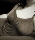 She, foto 449x516, 17 reacties, 93 stemmen