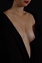 W met zwarte doek, foto 340x510, 2 reacties, 29 stemmen