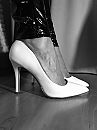 White heels, foto 1536x2048, 19 reacties, 74 stemmen