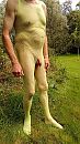 groen op 't gras, foto 1458x2592, 0 reacties, 13 stemmen