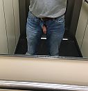 in de lift op weg naar ...., foto 2262x2302, 4 reacties, 13 stemmen