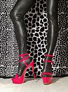 latex kousen rode high heels, foto 1200x1600, 4 reacties, 23 stemmen