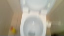 pissen, film 00:00:17, 3 reacties, 5 stemmen